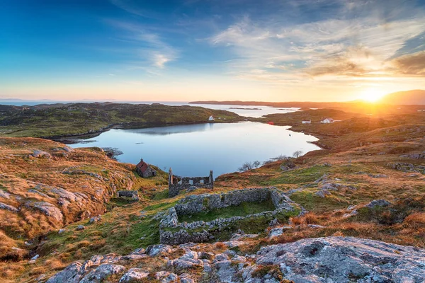 Nádherný Západ Slunce Nad Trosky Zuřivost Ostrově Harris Vnější Hebridy — Stock fotografie