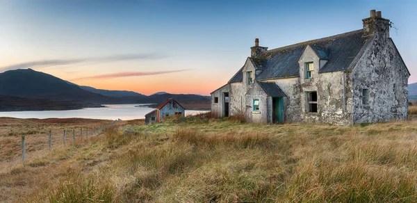 Uma casa abandonada na ilha de Lewis — Fotografia de Stock