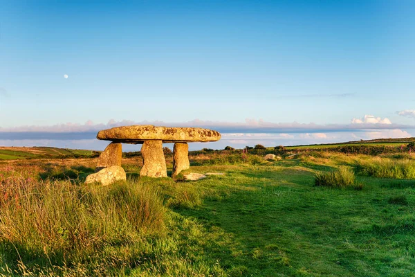 Una serata estiva al Lanyon Quoit — Foto Stock