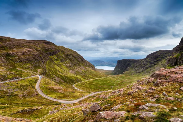 La carretera de paso de montaña Bealach na Ba —  Fotos de Stock