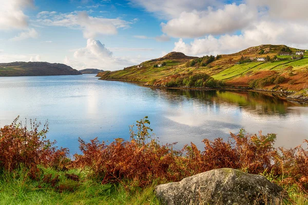 Autunm en Loch Inchard en Kinlochbervie — Foto de Stock