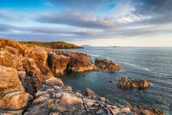 Skoçya Nın Batısındaki Harris Adası Ndaki Hushinish Teki Engebeli Kayalıkların — Stok fotoğraf