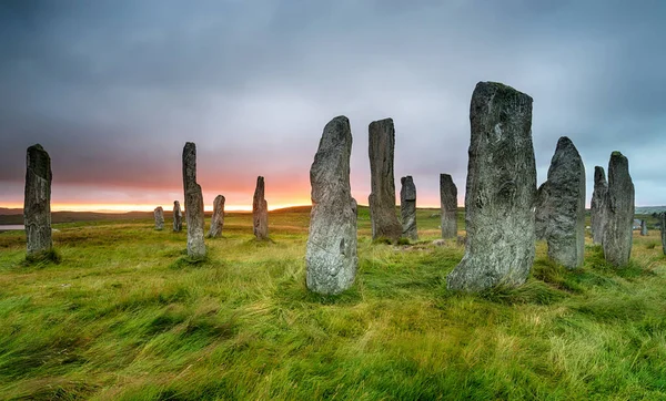 Унылый Закат Над Калланианскими Камнями Ильзе Льюиса Западных Островах Шотландии — стоковое фото