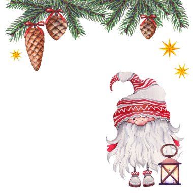 Yeşil çam ağacı ve lambasıyla İskandinav Noel Cücesi.