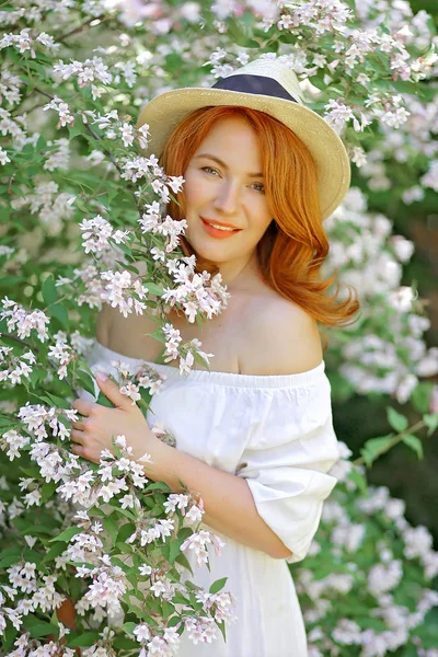 Adult Beautiful Red Haired Woman Poses Blooming Jasmine Bus — Stock Photo, Image