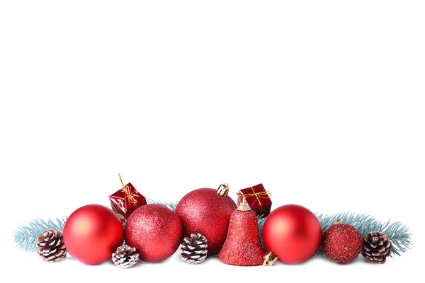 Ensemble Boules Noël Rouges Avec Décor Isolé Sur Fond Blanc — Photo