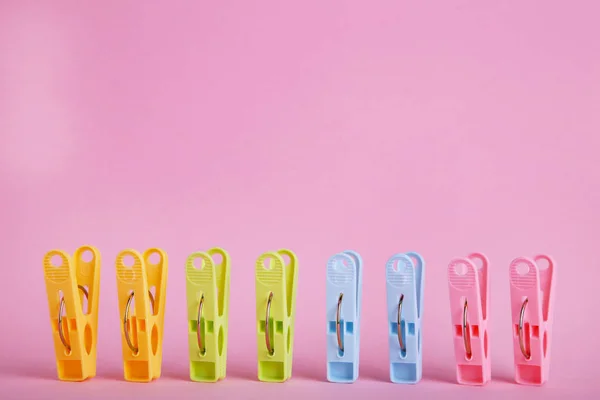 Plastic Clothes Pins Pink Background Close — Stock Photo, Image