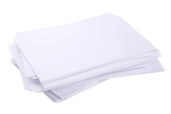 Empilhar papel branco isolado no fundo branco com Clipping Path — Fotografia de Stock