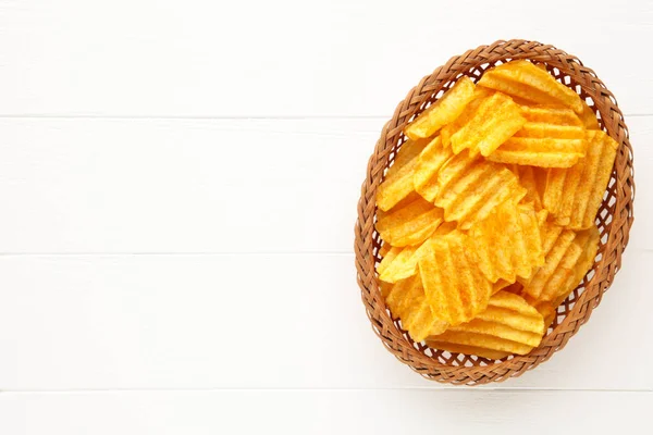 Patatas Fritas Cesta Sobre Fondo Madera Blanca Vista Superior —  Fotos de Stock