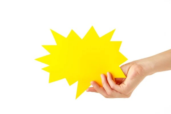 Mano Sosteniendo Burbuja Habla Papel Amarillo Aislada Sobre Fondo Blanco — Foto de Stock
