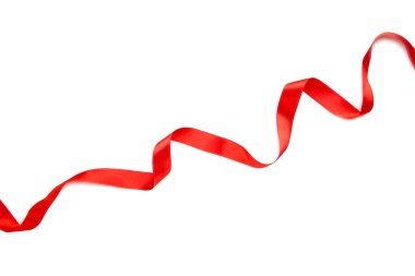 Parlak kırmızı kurdele beyaz arkaplanda izole edilmiş. Üst görünüm