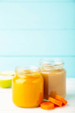 Sebze ve meyve püresi çeşitleri. Üst görünüm