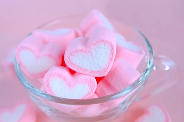 Nahaufnahme Marshmallow in Kaffeetasse, Pastell Hintergrund, Bäckerei ba — Stockfoto