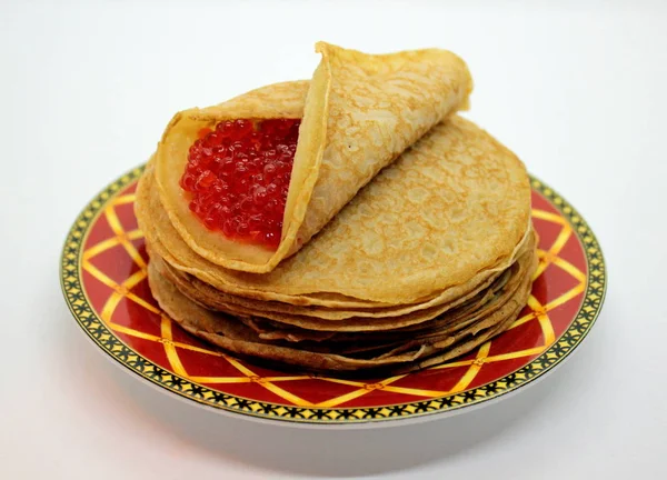 Leckere Hausgemachte Pfannkuchen Mit Rotem Kaviar — Stockfoto