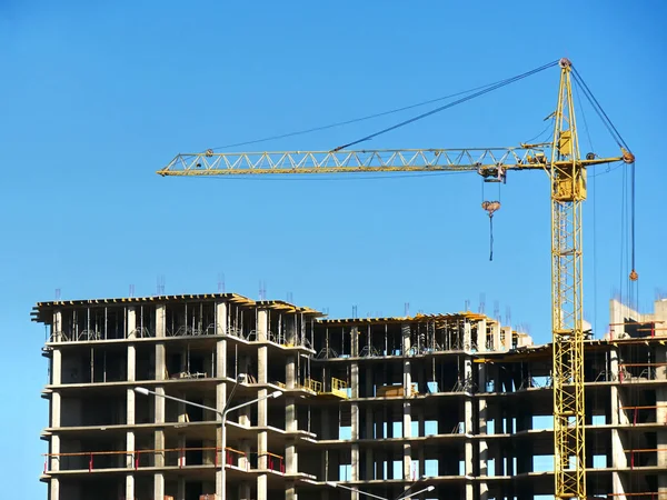 Construcción Edificio Hormigón Varias Plantas Grúa Cerca Del Edificio Construcción — Foto de Stock