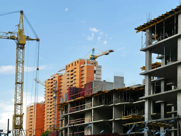 Construction Multi Storey Red Brick Building High Rise Construction Site — Stock Photo, Image