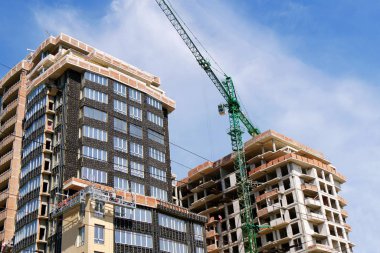 Çok katlı Konut Kompleksi İnşaatı. T vinç