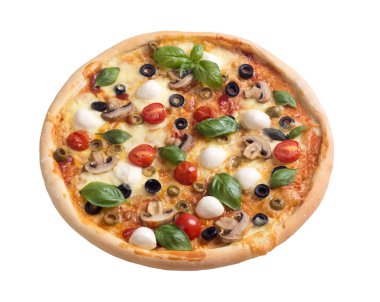 İtalyan pizza mozzarella peyniri, domates, zeytin, mantar. Beyaz izole