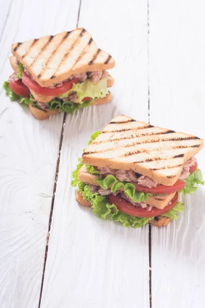 Ton balığı, domates ve lattuce Kulübü York