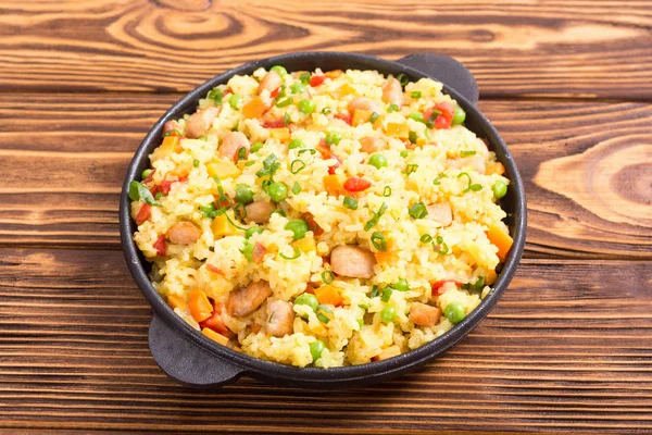 Bezelye, havuç, domates ve Tavuk Risotto