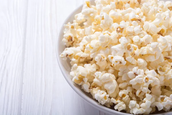 Kase patlamış mısır snack. Pop corn wath sinema için hazır