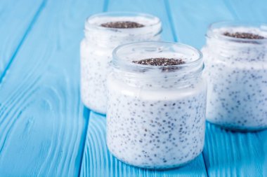 Chia tohum yogyrt puding. Sağlıklı gıda. Superfood