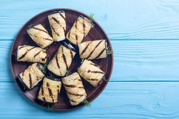 Berinjela Grelhada Beringela Rolos Com Creme Queijo Tomate — Fotografia de Stock