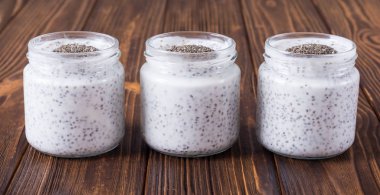 Chia tohum yogyrt puding. Sağlıklı gıda. Superfood