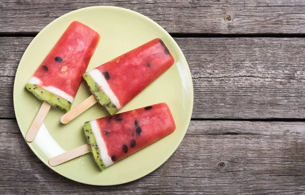 Zelfgemaakte Popsicle Met Watermeloen Frisse Zomer Ijs — Stockfoto