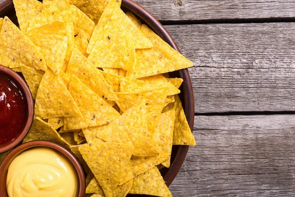 Chips Crujientes Nachos Con Salsa Tomate Queso Comida Tradicional Mexicana — Foto de Stock