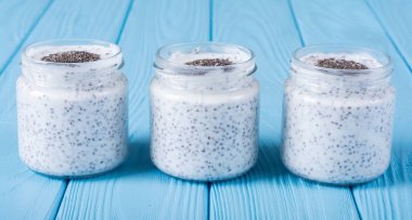 Chia tohum yogyrt puding. Sağlıklı gıda. Superfood