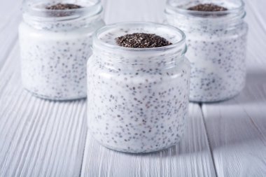 Chia tohum yogyrt puding. Sağlıklı gıda. Superfood