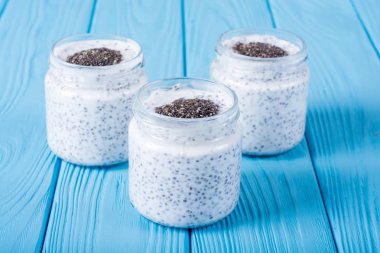 Chia tohum yogyrt puding. Sağlıklı gıda. Superfood