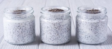 Chia tohum yogyrt puding. Sağlıklı gıda. Superfood