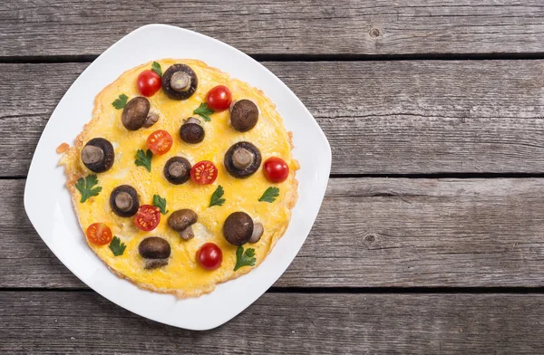 Omelette Mit Pilzen Tomaten Und Petersilie Frittata — Stockfoto