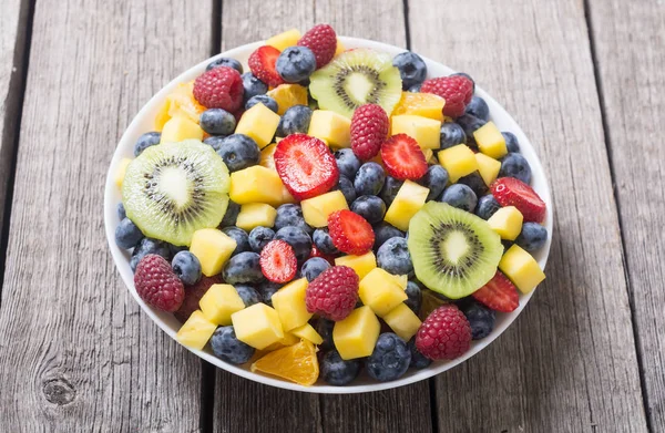 Frischer Obst Und Beerensalat Gesunde Vitamin Lebensmittel Hintergrund — Stockfoto
