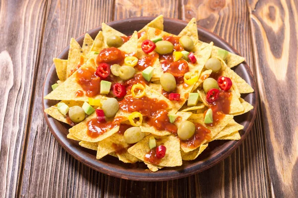 Traditional Mexican Food Nachos Sauce Salsa Olives Chili Peppers Avocado — Stock Photo, Image