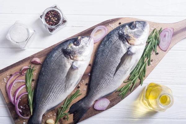 Roher Dorado Fisch Und Zutat Zum Kochen Meeresfrüchte — Stockfoto