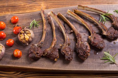 Izgara kaburga veya rack kuzu ve ingridient. Gıda arka plan