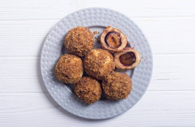 Geleneksel Avusturya Erik köfte. Tatlı ev yapımı tatlı