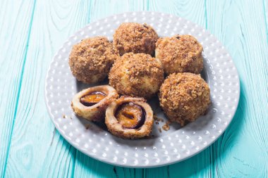 Geleneksel Avusturya Erik köfte. Tatlı ev yapımı tatlı