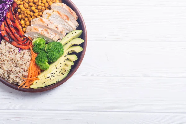 Buddha Bowl Met Avocado Kip Peper Quinoa Kikkererwten Gezonde Voeding — Stockfoto