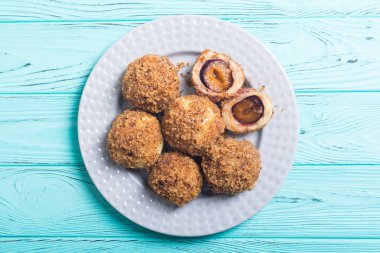 Geleneksel Avusturya Erik köfte. Tatlı ev yapımı tatlı