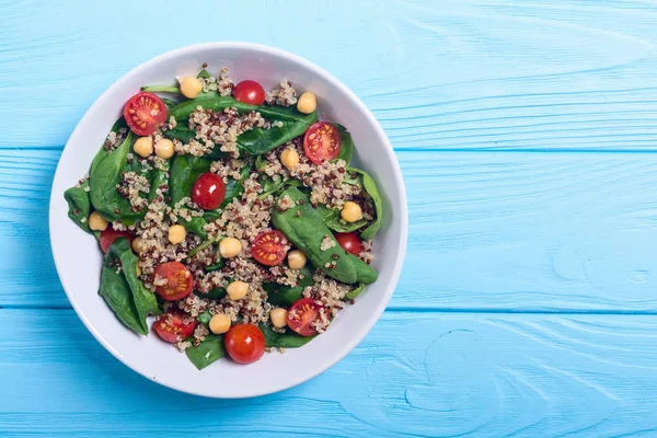 Salade Épinards Quinoa Tomates Pois Chiches Superaliment Végétalien Sain — Photo