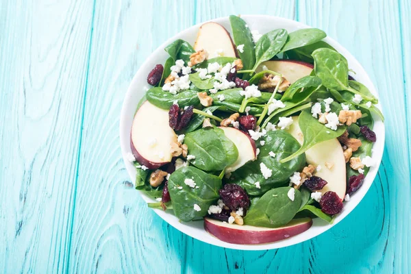 Herbstspinatsalat Mit Apfel Käse Walnuss Und Getrockneten Preiselbeeren Gesunde Vegetarische — Stockfoto