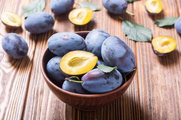 Fresh Plums Bowl Wooden Table Fruit Background — Stock Photo, Image