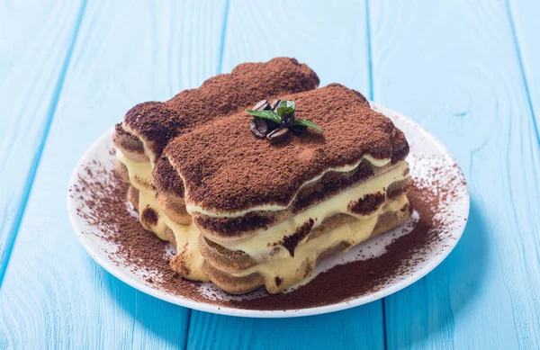 Huisgemaakte Tiramisu Taart Zoete Italiaans Dessert Voedsel Achtergrond — Stockfoto