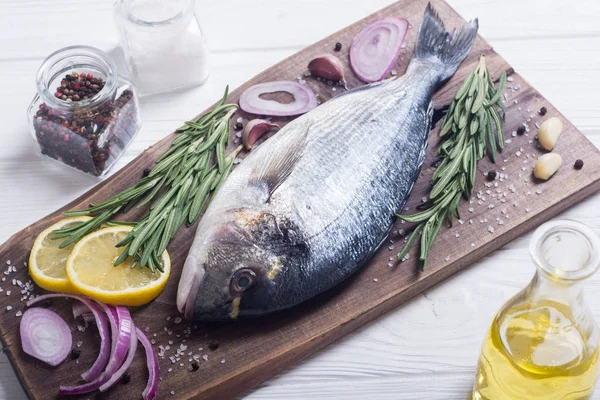 Roher Dorado Fisch Und Zutat Zum Kochen Meeresfrüchte — Stockfoto
