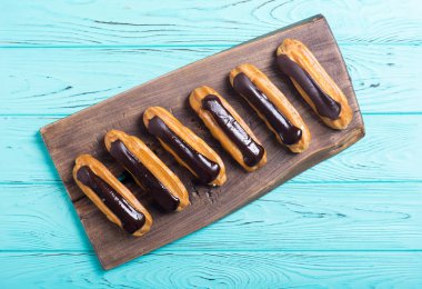 Fransız tatlı pasta çikolata ile .