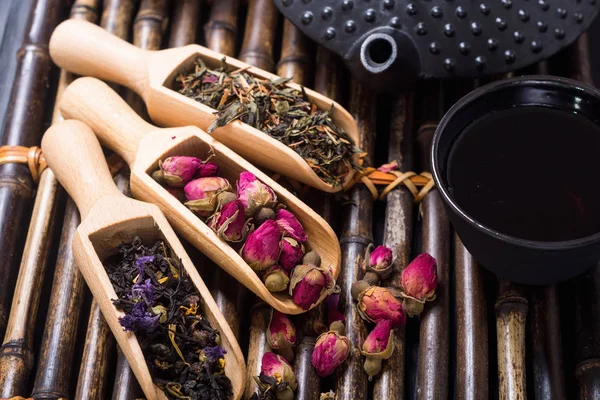 Geleneksel Çin bitkisel çay. Asya sağlıklı gıda backgeound